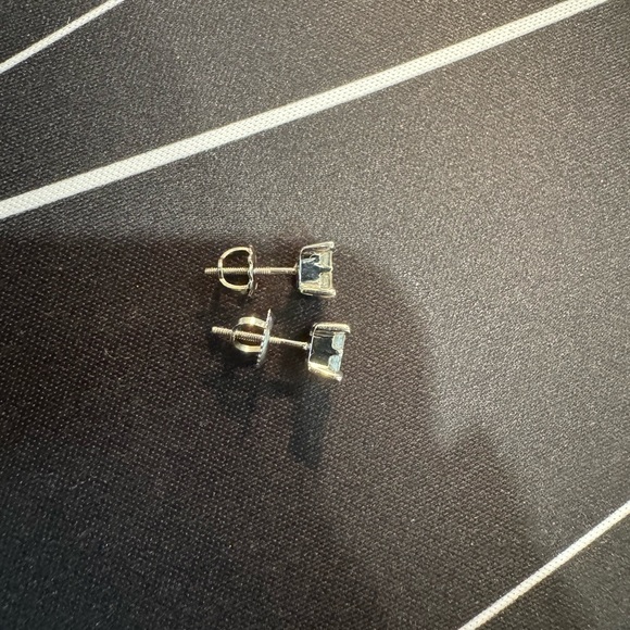 0.75ctw quad stud diamond earrings 14k solid gold - Picture 7 of 8